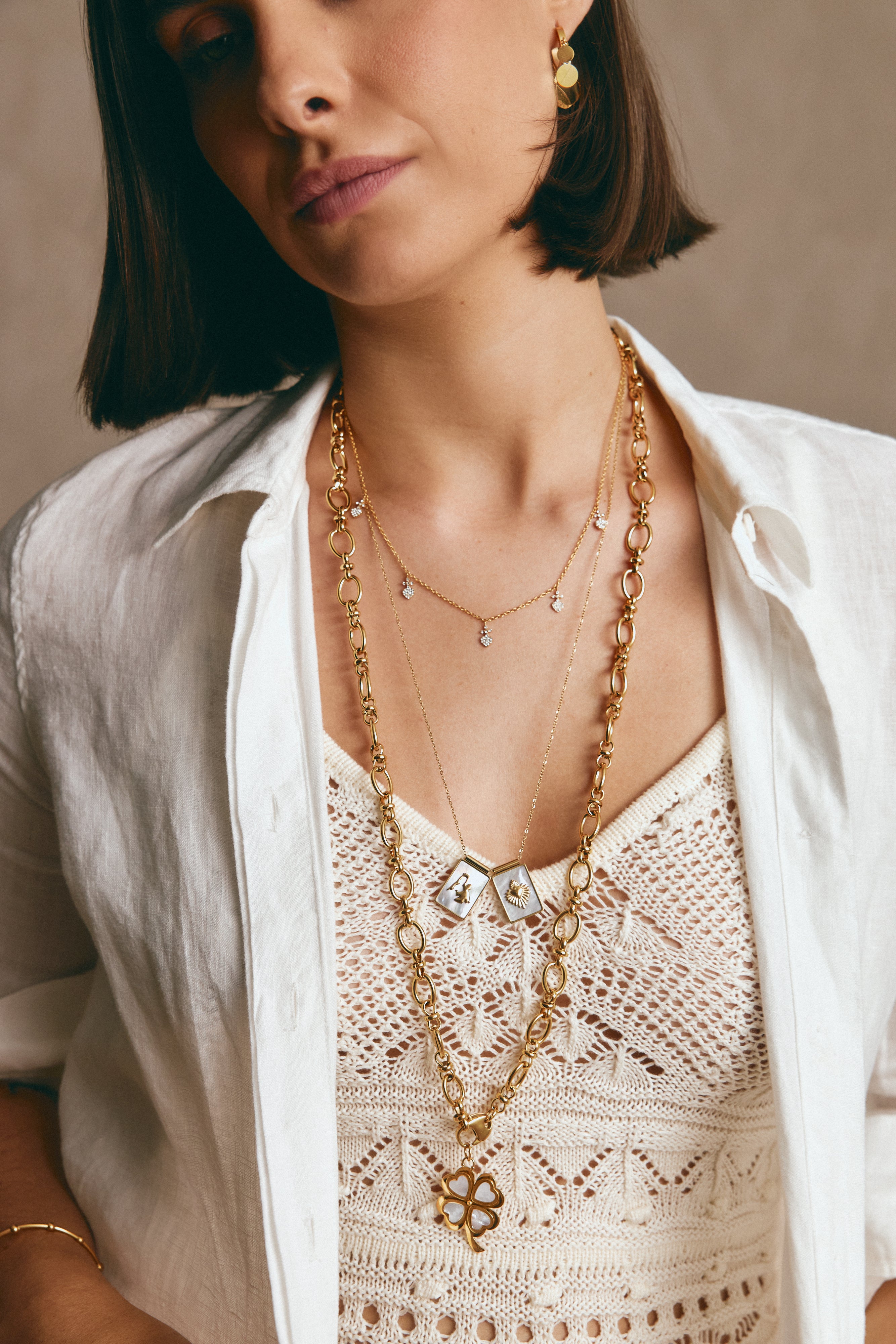 CLEVER CLOVER Mother of Pearl Maxi Chain