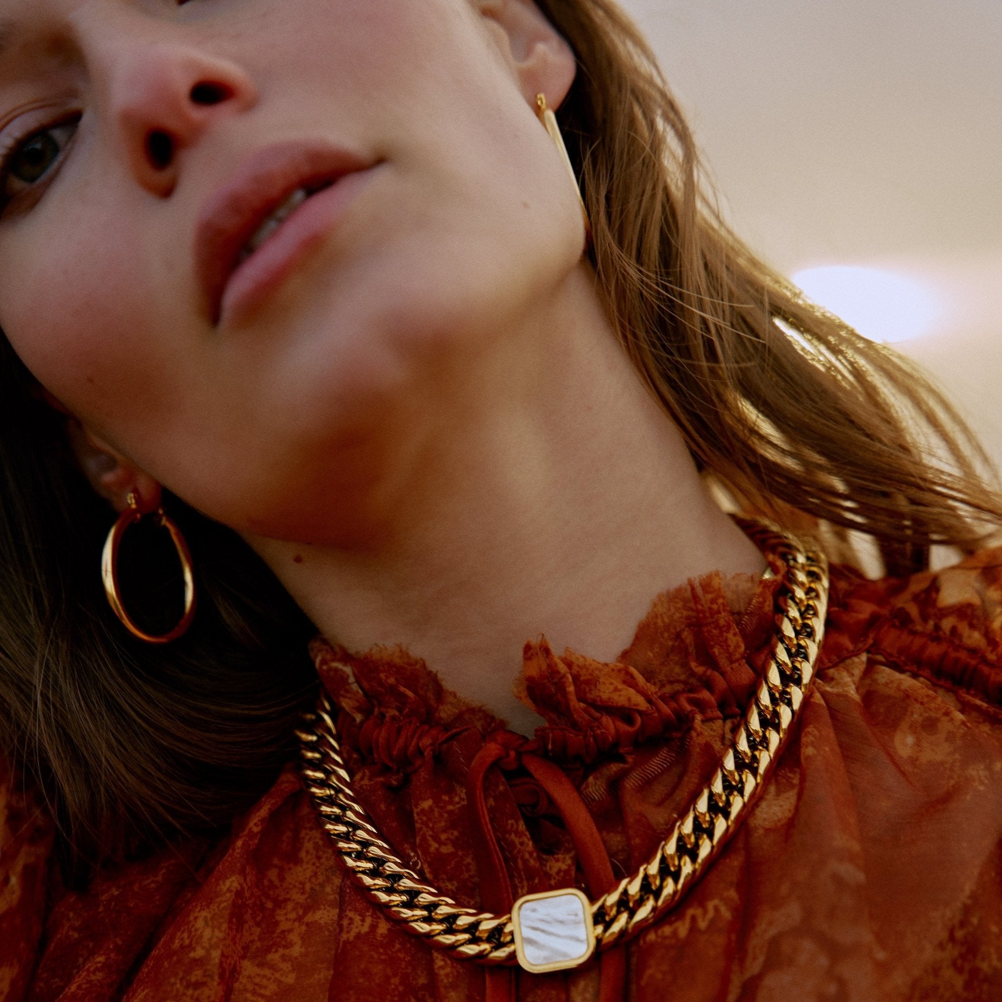 'POLAR' Chunky Chain Necklace with Mother Pearl - Ibiza Passion